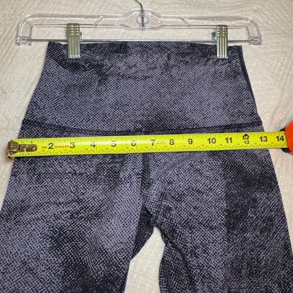 Lululemon Align Crop Pixel Print | size 4 - Picture 9 of 9